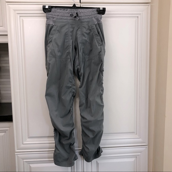 Ivivva Dance Studio Live to Move pants - Picture 3 of 13